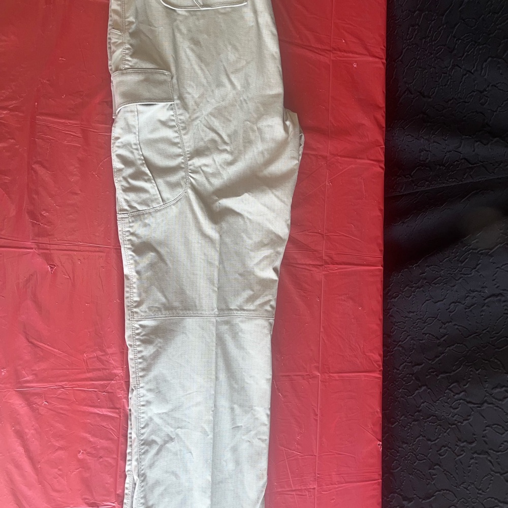 5.11 Tactical Light Tan Cargo Pants - Picture 5 of 10